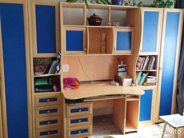 Продам детскую стенку