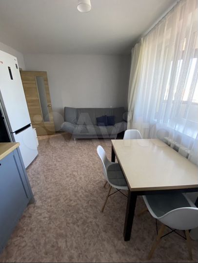 3-к. квартира, 84 м², 10/17 эт.