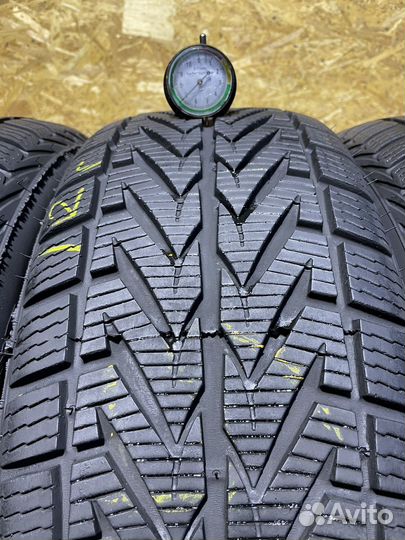 Vredestein Wintrac Xtreme 215/60 R16