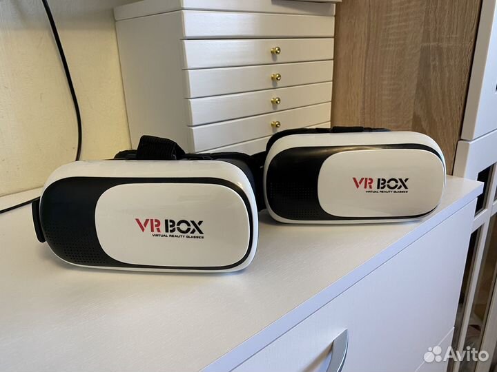 VR-очки с выемкой для телефона 2 штуки
