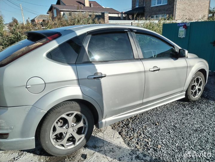 Ford Focus 1.8 МТ, 2010, 258 000 км