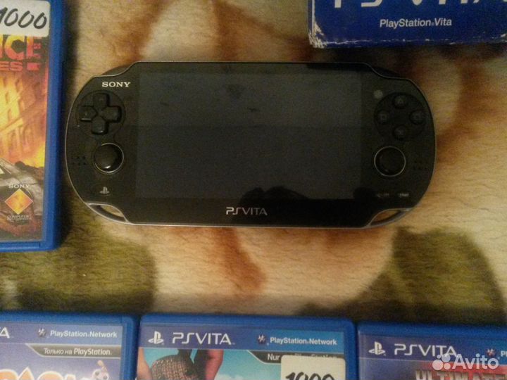 PS Vita с играми