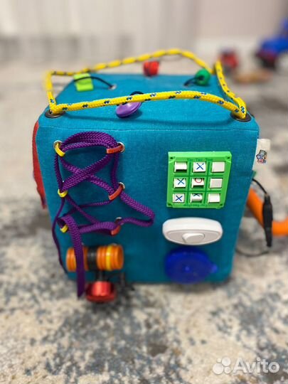 Развивающие игрушки куб