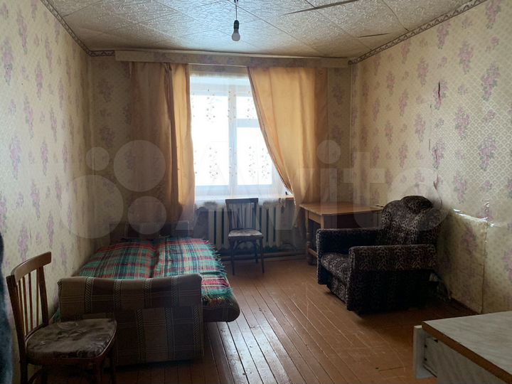 Комната 14,8 м² в 1-к., 1/2 эт.