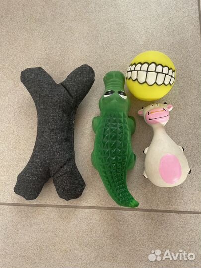 Продаю игрушки для собак