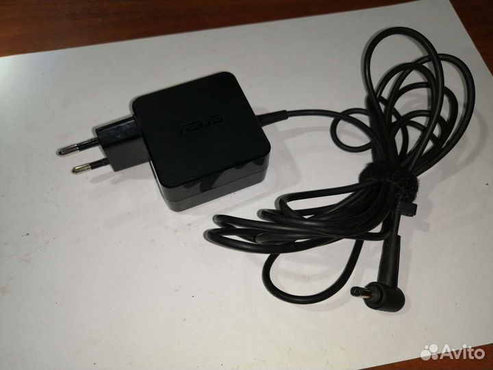 Блок питания для ноутбука Asus 19V 1.75А 4.0x1.35