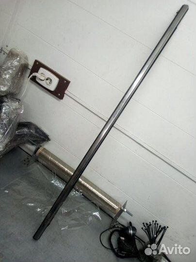 Накладка стекла передняя правая Mazda Cx-7