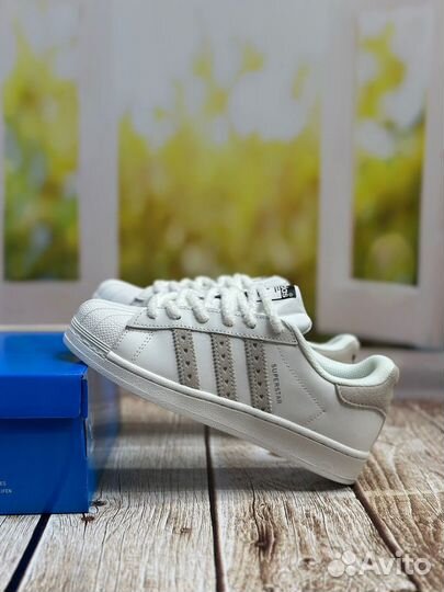 Кроссовки Adidas Superstar