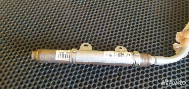 Шторка безопасности правая Volkswagen Touareg 2 NF