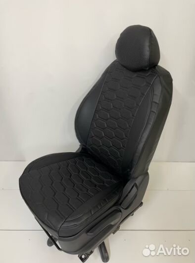 Авточехлы для Фольксваген Поло Шкода Рапид черные