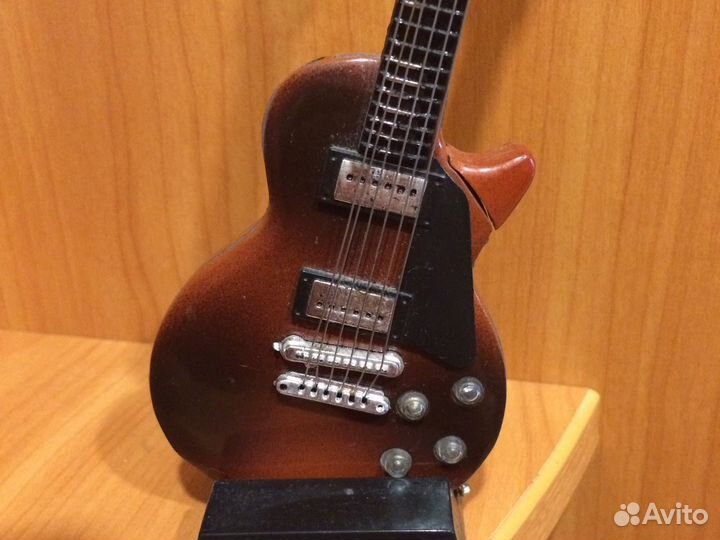 Зажигалка Гитара