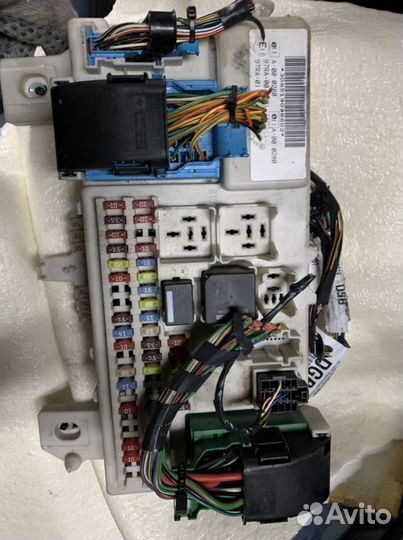 Блок предохранителей салонный форд фокус 2
