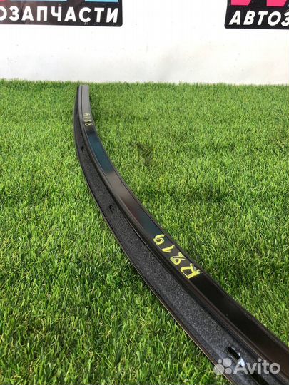 Молдинг (накладка кузовная) правый Ford Mustang