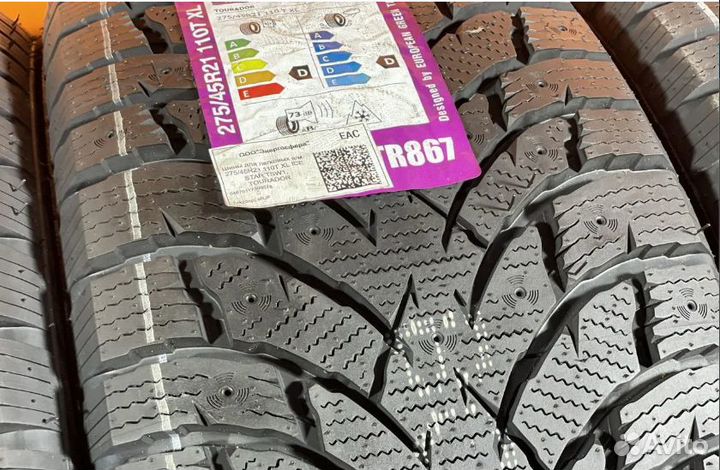 Tourador Ice Star TSW1 275/40 R21 и 315/35 R21 110W