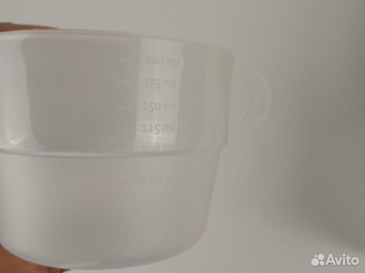 Контейнер для сыпучих с дозатором