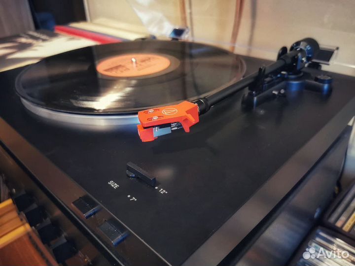 Проигрыватель винила Audio Technica AT-LP3