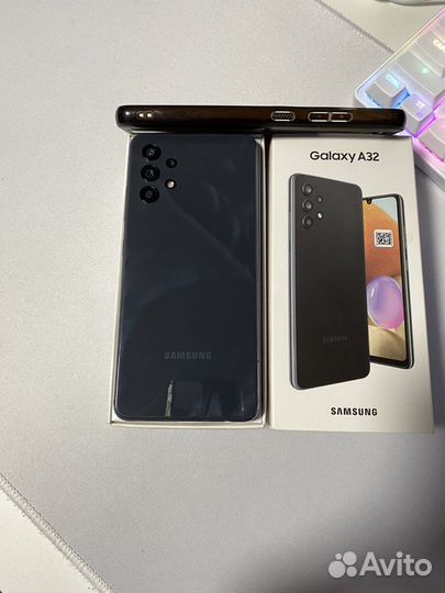 Samsung Galaxy A32, 4/64 ГБ