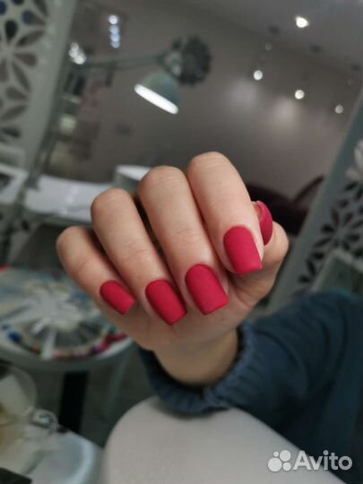 Маникюр /педикюр