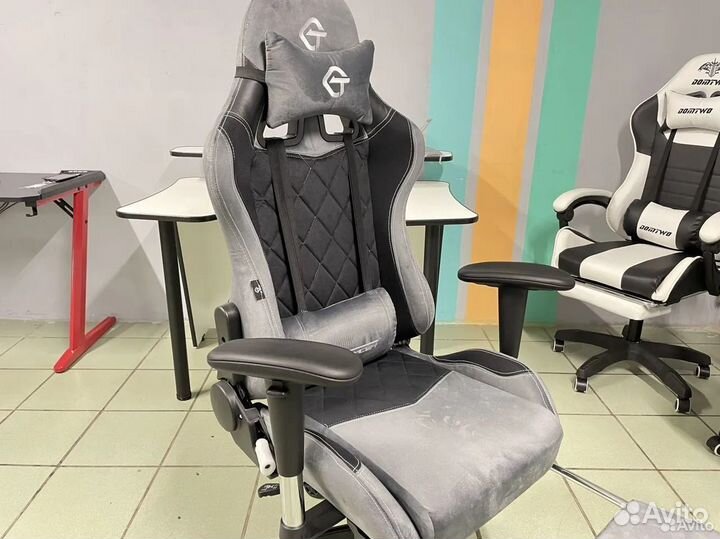 Компьютерное офисное кресло с массажем (новые)