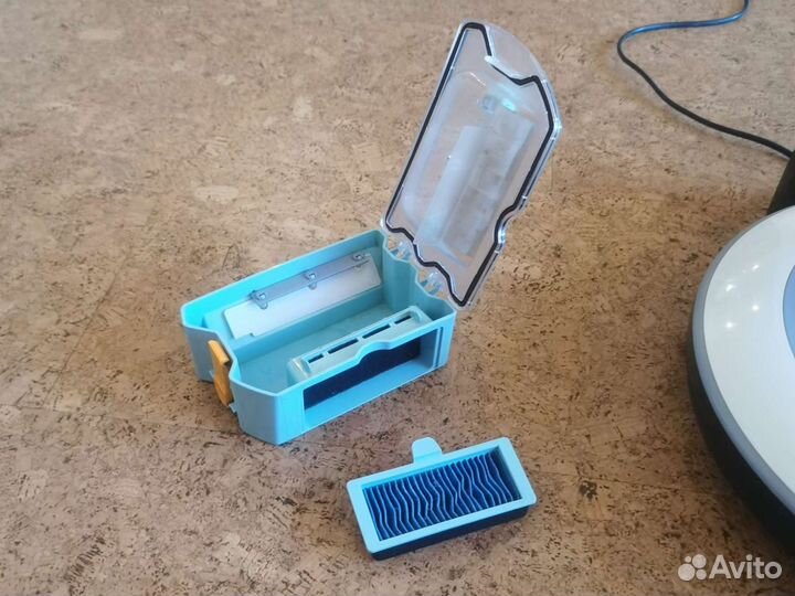 Робот пылесос LG HOM-BOT