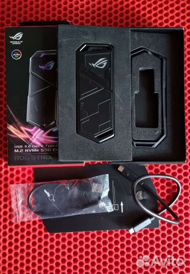 Asus ROG Strix Arion M.2 NVMe SSD корпус