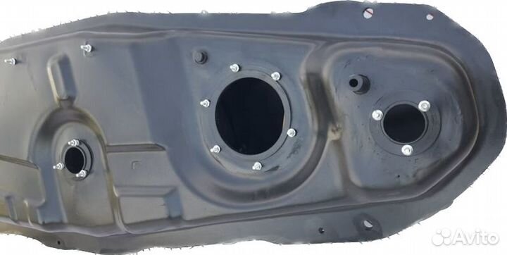 Бак топливный Mitsubishi Pajero 3 г.в. 2000-2006