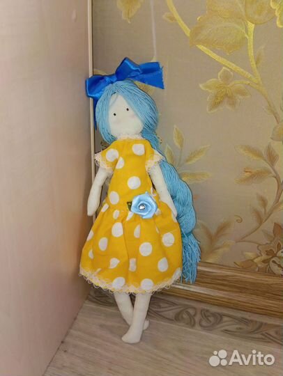 Кукла декоративная