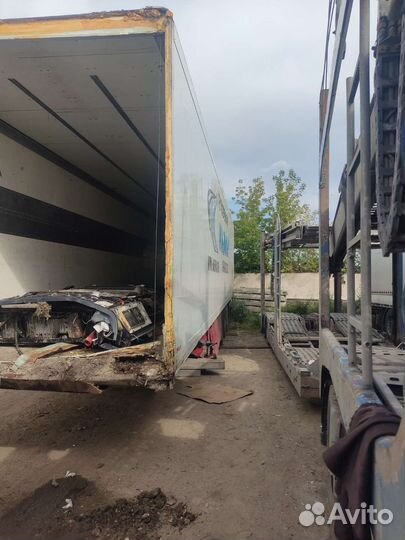 Полуприцеп рефрижератор Schmitz Cargobull SKO 24, 2000