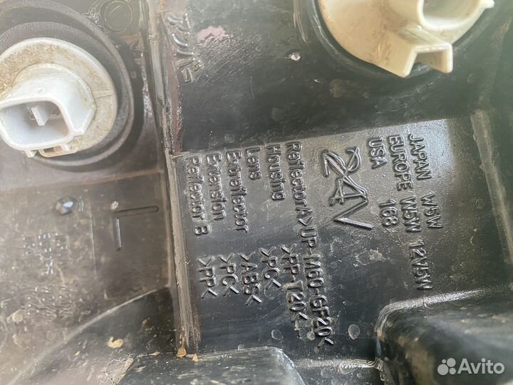 Фары mitsubishi pajero 3