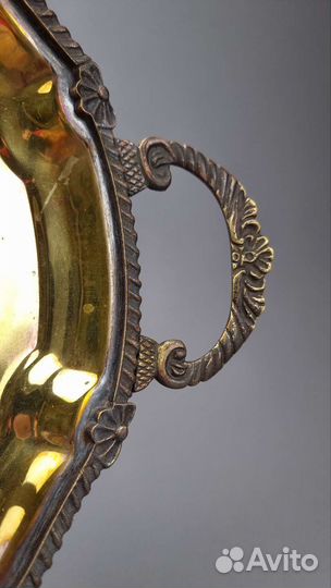 Старинные медные подносы