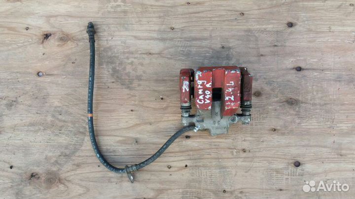 Суппорт тормозной правый Toyota Camry V40 06-11г