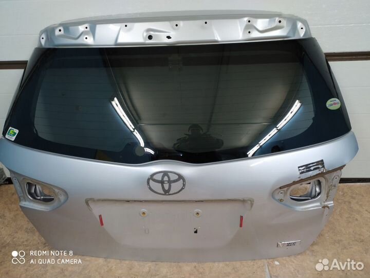 Стекло задней двери для тойота Wich 2010года