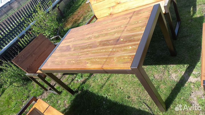 Стол в стиле лофт