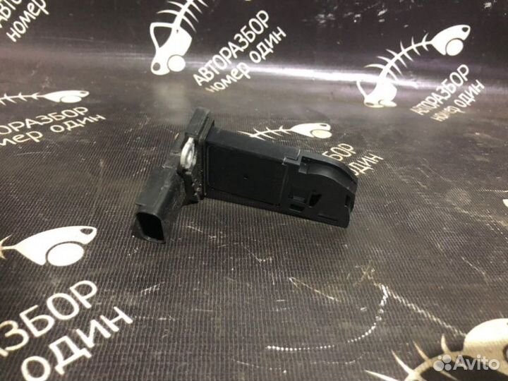 Датчик массового расхода воздуха Ford Focus 3