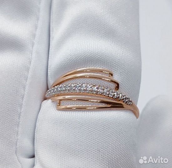 Золотое кольцо с фианитом 19р