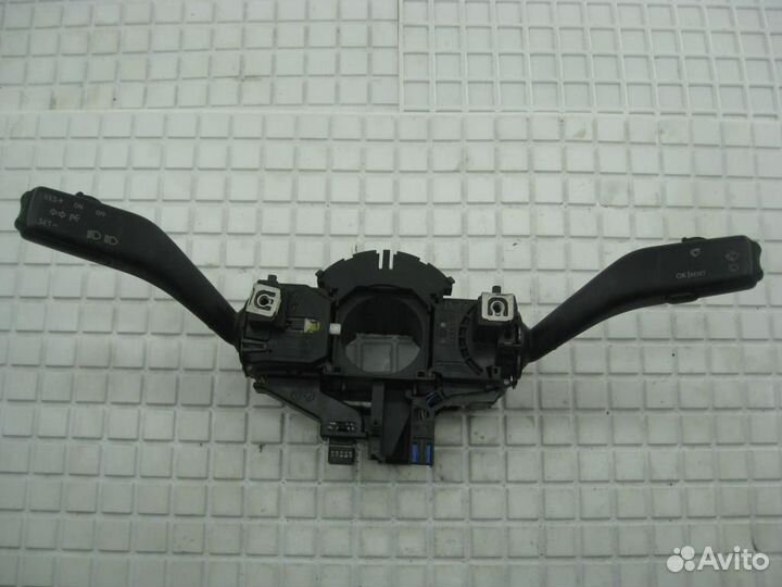 Переключатель подрулевой (стрекоза) Skoda Octavia