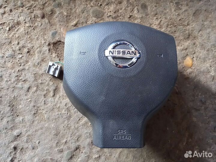 Подушка безопасности водителя nissan note E 11