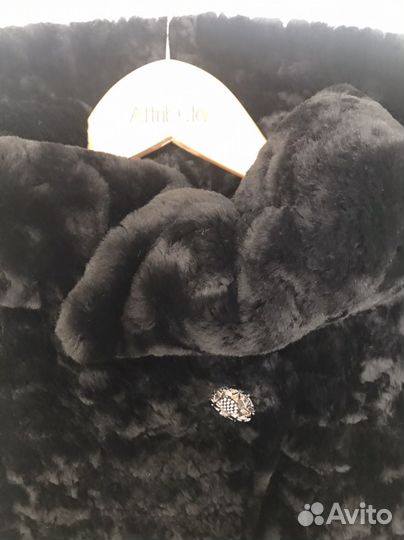 Шуба мутоновая 42 44 черная облегченная