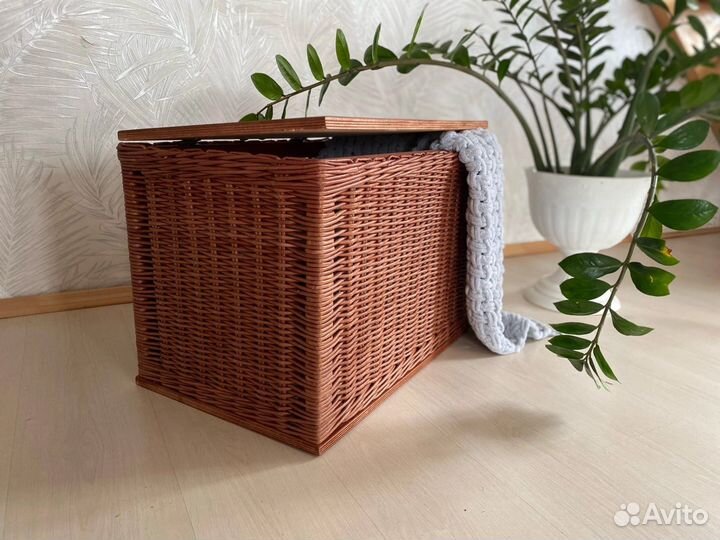Сундук плетеный