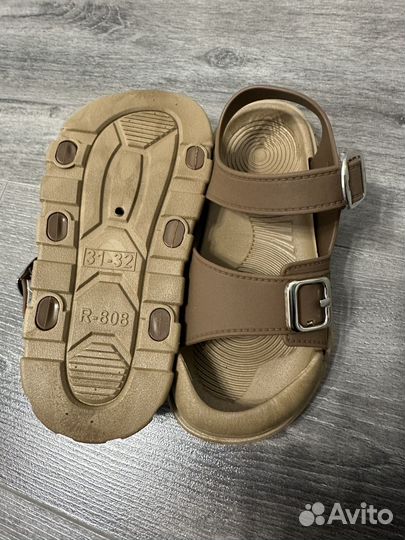 Сандалии детские