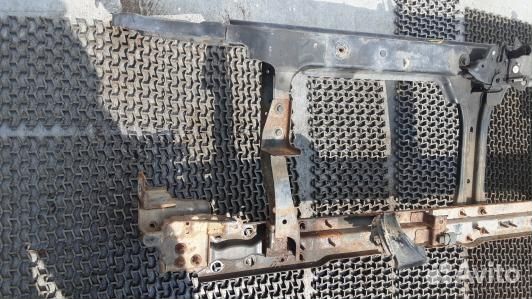 Передняя панель крепления облицовки (телевизор) ni