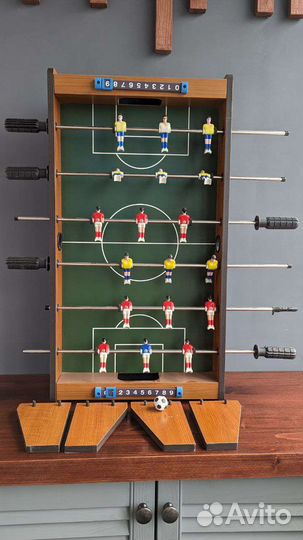 Мини-кикер (настольный футбол)