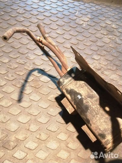 Абсорбер tucson 2004-09