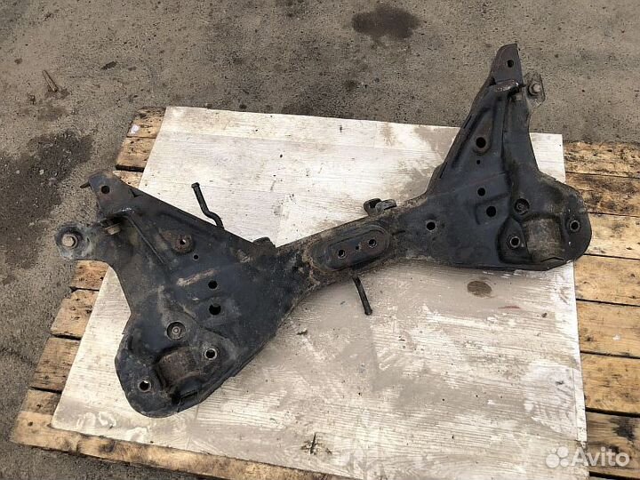 Передняя балка (подрамник) Mitsubishi Space Star 2