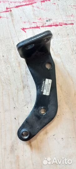 Кронштейн насоса гур Navara D40