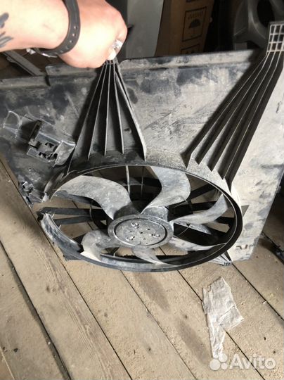 Мотор дифузора вентелятора Mercedes