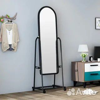 Зеркало напольное на колесиках black