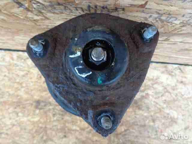 Амортизатор передний L Hyundai Tucson 2 LM