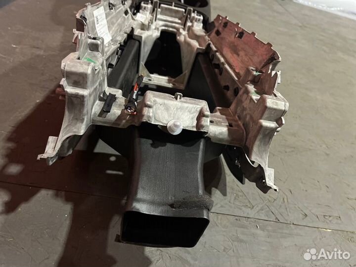 Консоль салона (кулисная часть) Porsche Macan 95B