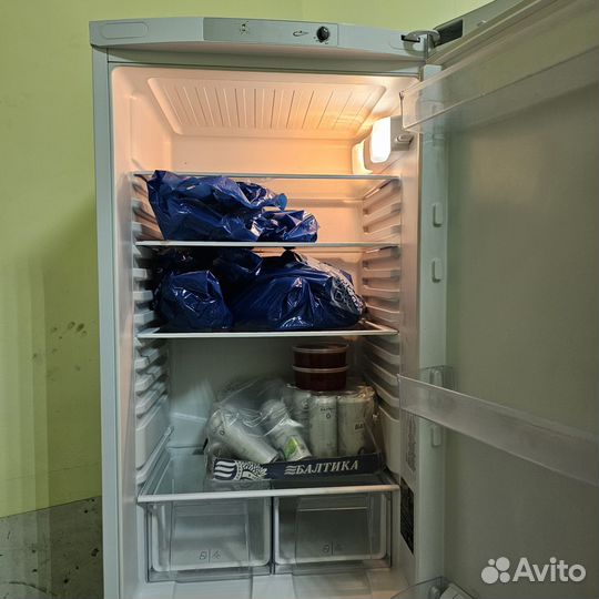 Холодильник Hotpoint Ariston